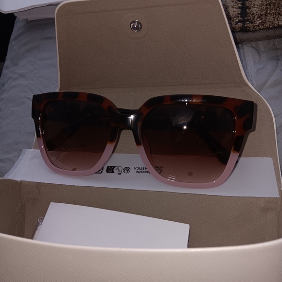 New MK Sunglasses Karlie - Picture 1 of 6